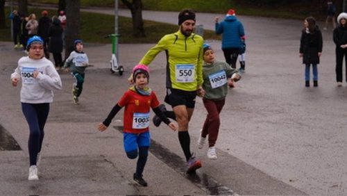 4EBF6FDF-B37E-416F-90B5-81D54C45B4B5 4 5005 c