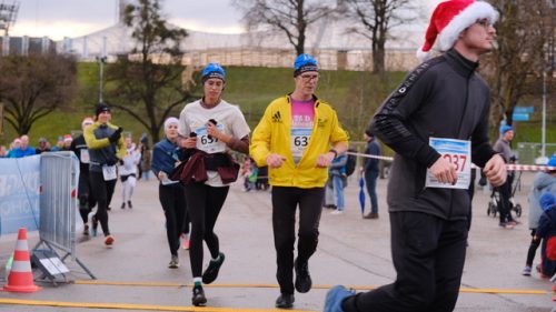 598E64BC-4CD8-42C8-B441-1D46F8E19F6B 4 5005 c