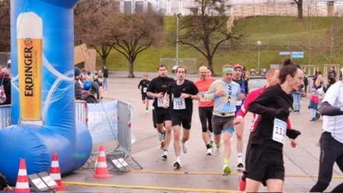 66F3A8B8-DD84-4E59-A40D-79887E22AC90 4 5005 c