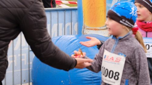 6CCD397F-9A18-4EB8-A989-BF5E9A59572F 4 5005 c