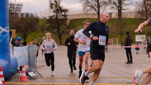 6D0876A0-EF4B-47DB-882F-0B559533379C 4 5005 c