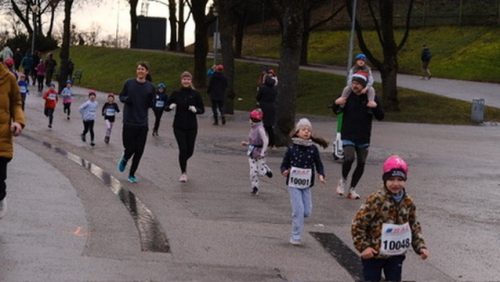 704FFD41-D600-4628-9398-305B32B560A0 4 5005 c