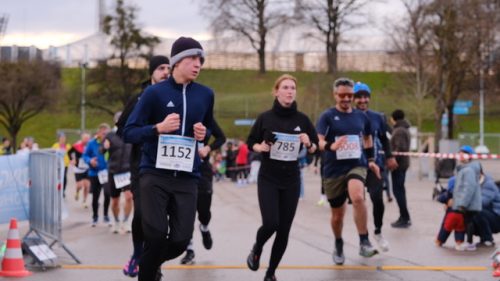 7309FCEC-F4D7-4735-AC9E-1239B3E1ED6B 4 5005 c