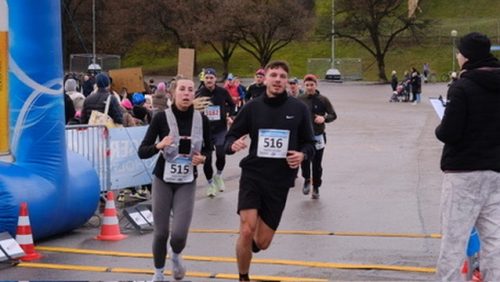 7A917198-1113-4901-8D9F-1C7B6BFAF4F3 4 5005 c