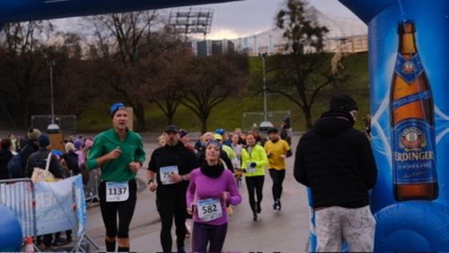 7AFF46E2-3C61-4FE9-930C-5F2281B3D871 4 5005 c