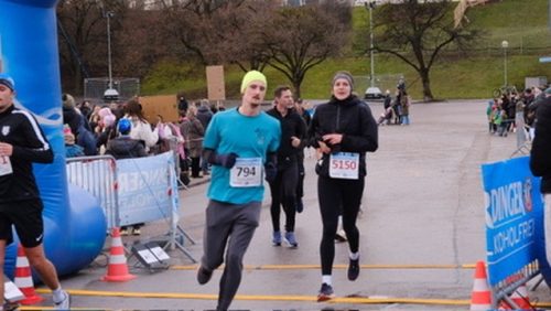 801CA94C-2C2B-4BCC-93EB-61F46FB7F4E3 4 5005 c