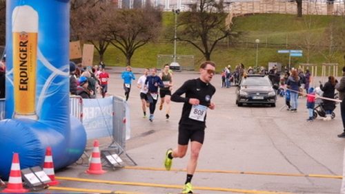 9B7FE665-1855-492C-A929-B23B0714A9DF 4 5005 c