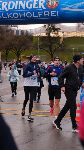 9EBA5585-E48B-4BB6-AAFA-63DE4A1F4B2C 4 5005 c