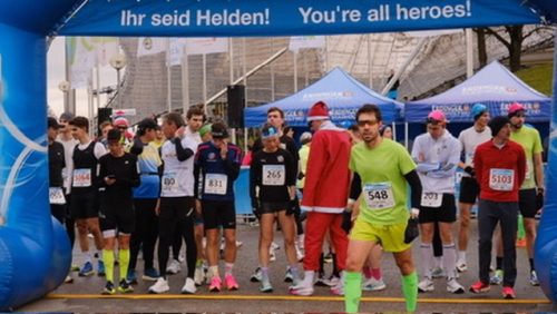 AC4EE571-B61A-4CC6-A57E-9843CB67C590 4 5005 c