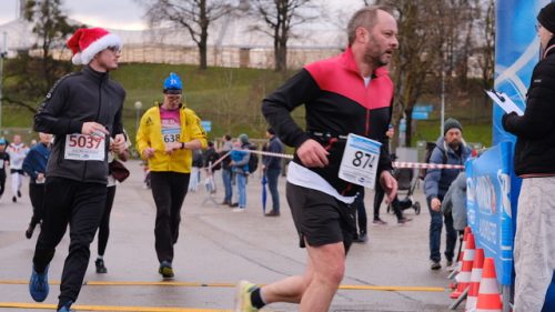 ACC8309D-83A7-4EE5-AE2A-290F3A74436F 4 5005 c