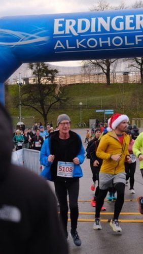 AE715DD0-2FE1-4657-B0F2-D5111BD3085D 4 5005 c