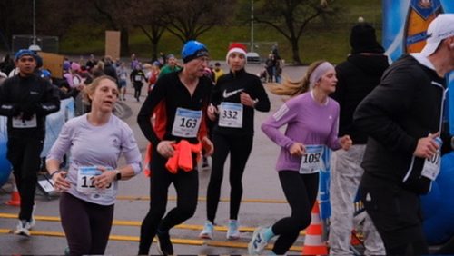 B04CD80B-0C07-4A4A-8353-02B146201B1F 4 5005 c