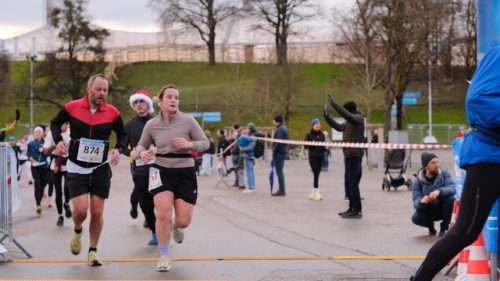 B19838BC-4FED-4CB9-99F2-A15B20A8CAF9 4 5005 c