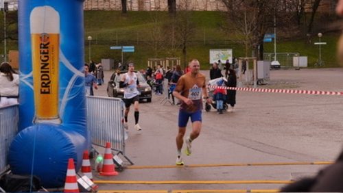 B56EF43F-B358-4985-BADE-EB609E355F80 4 5005 c