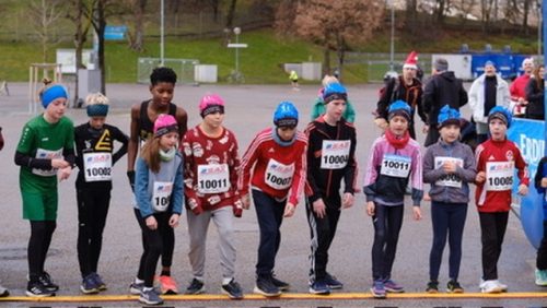 C8936CA5-951C-4C6E-A28B-0F37F700E83E 4 5005 c