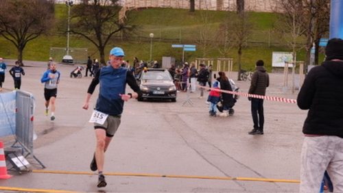 CE864048-7934-4279-90DA-68726BF952ED 4 5005 c