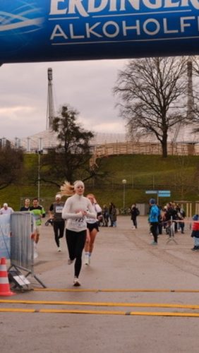 D8EB776C-A2DD-419B-9B19-D29CC5C1D2EE 4 5005 c