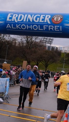 DC4D3348-6009-45DD-9D24-89231AC32F42 4 5005 c