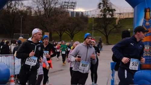 DC93E9AF-436F-4E16-ACC2-3F46B634BF04 4 5005 c