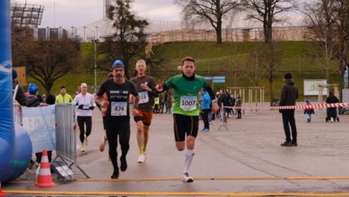 DCF12C78-0E16-425D-BEC4-617E3F418103 4 5005 c