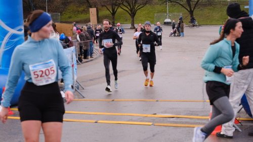 DD0E8CED-5C60-425A-9878-1533826ED334 4 5005 c