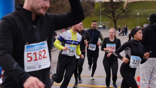 E097DBCB-542D-4DDC-B3D6-296F0C5F0BB4 4 5005 c