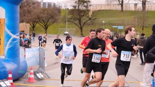 E0BDD381-684D-4CA9-940B-C5165C3097AC 4 5005 c