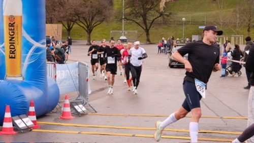 E20CC78F-924C-48D9-9C78-C86286A235D0 4 5005 c