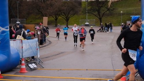 EA91C133-4823-4B3A-A4F4-7DC90885D5EC 4 5005 c