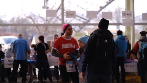 EB15A7AD-B725-409D-ACD7-9E37D16040EE 4 5005 c