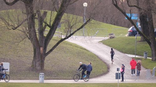 F2A087FF-5655-4D62-A2E0-F917BCC1BA73 4 5005 c