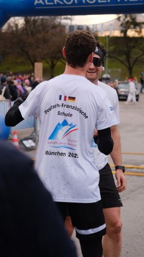 F2A212ED-C6DB-41F6-BC76-EC01A2D80F53 4 5005 c