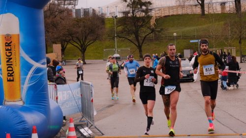 FA615074-5D7E-4F63-836F-DB49BFF295A8 4 5005 c